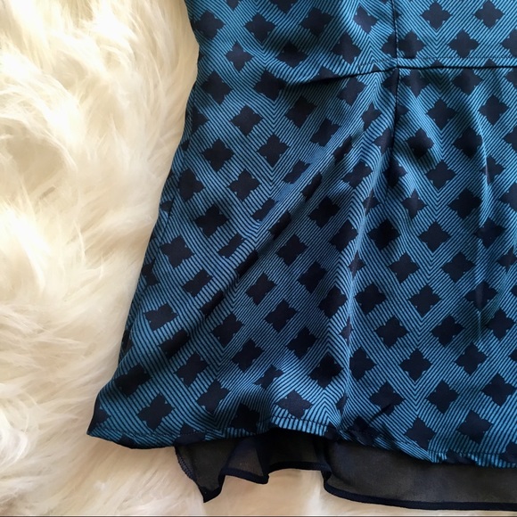 Cabi 3274 Foulard Split Back Top - Picture 5 of 7